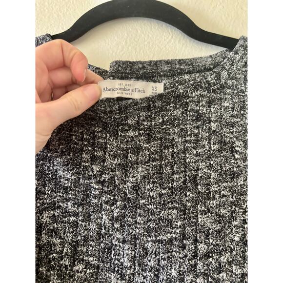 Abercrombie & Fitch Long Sleeve Crop Top Rib Knit Heather Gray Sweater Shirt - Picture 2 of 9